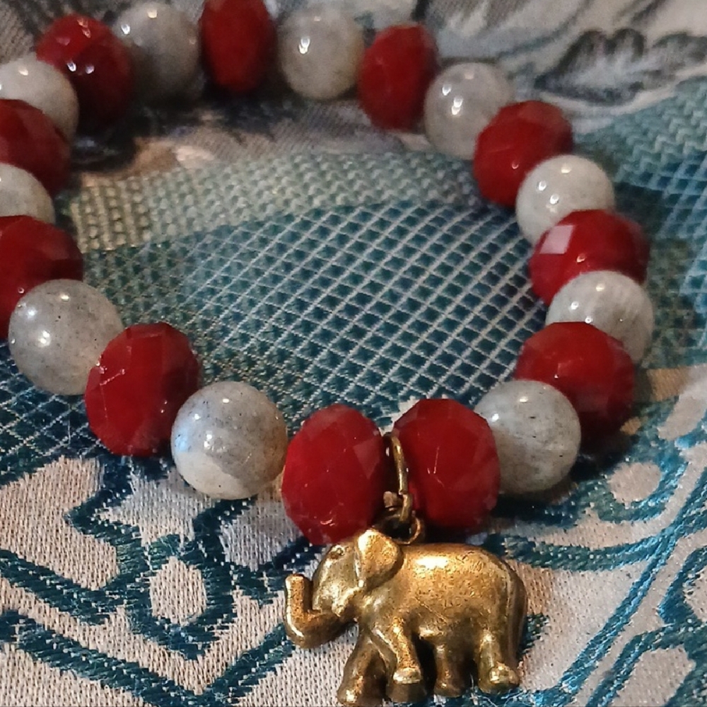 Elegant Red and Gold Elephant Charm Bracelet